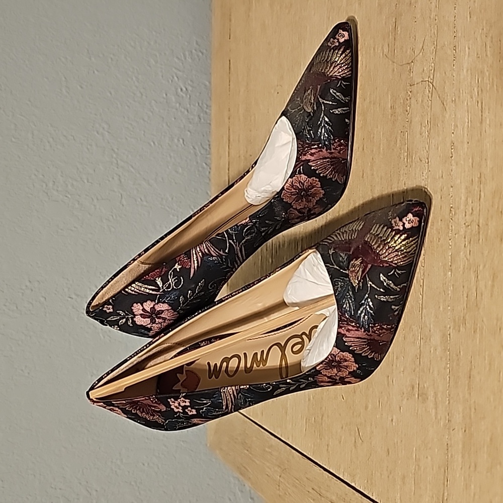 Size 6 Sam Edelman Embroidered Floral Pumps